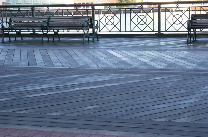 disney world ipe boardwalk